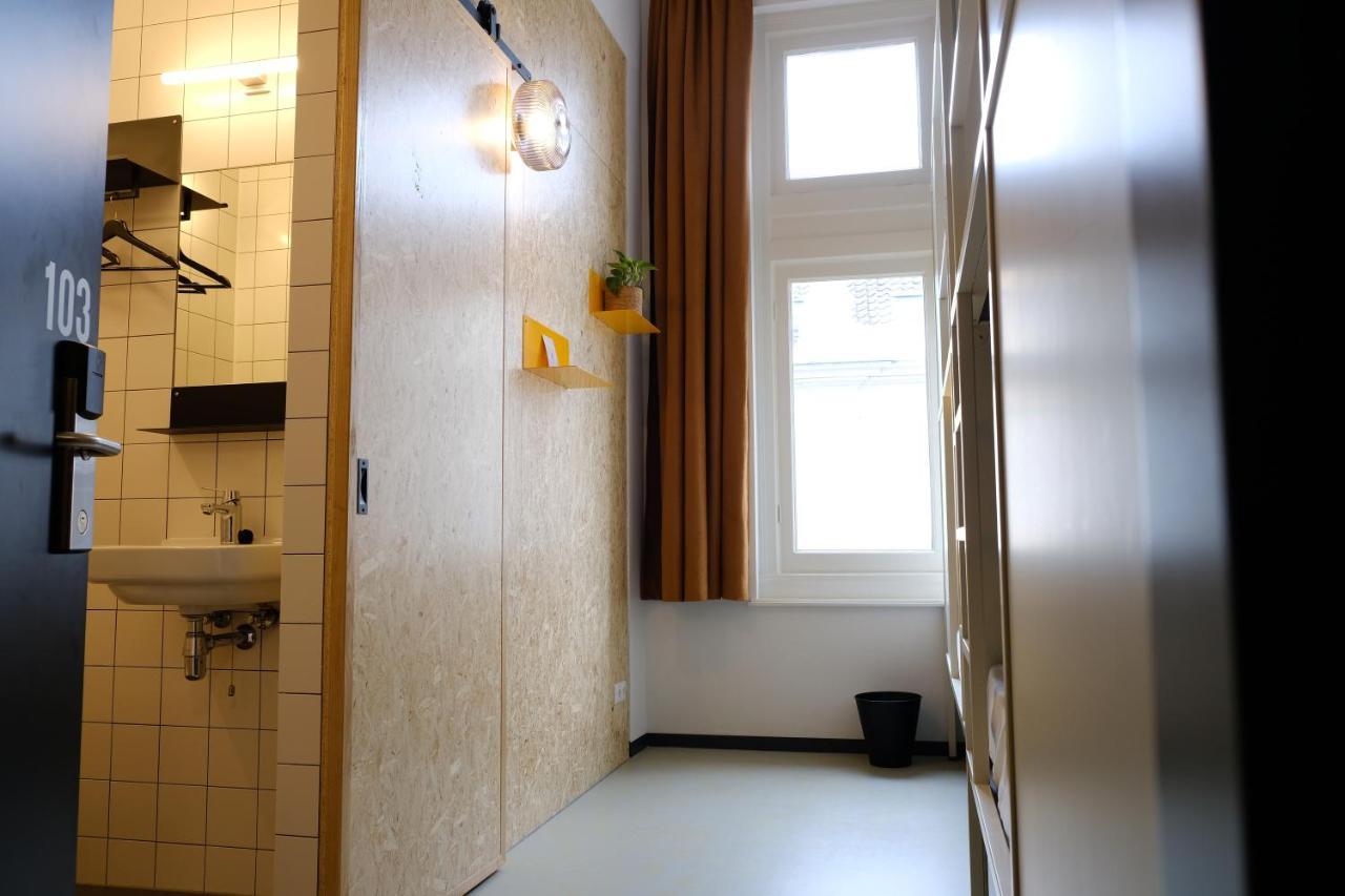 Hostel & Bar De Basis Zwolle  Zewnętrze zdjęcie