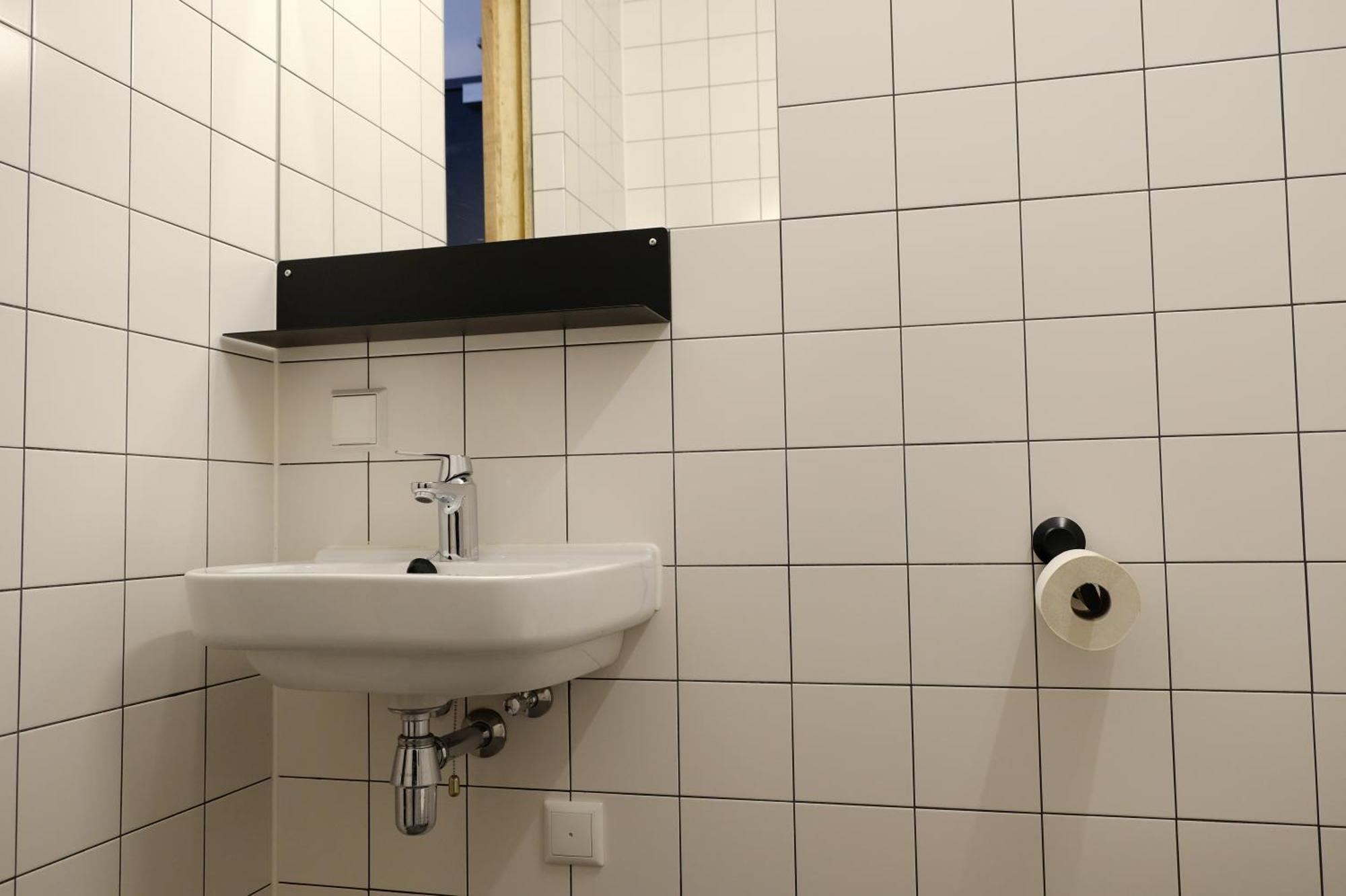 Hostel & Bar De Basis Zwolle  Zewnętrze zdjęcie