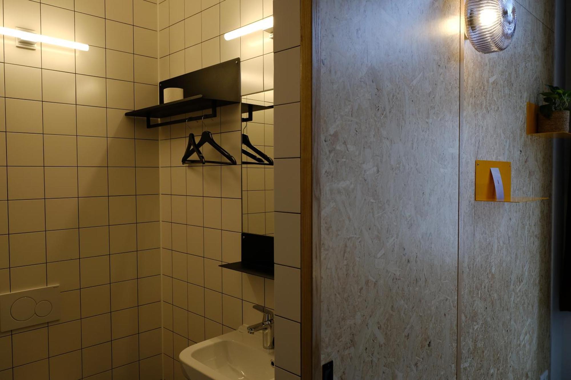 Hostel & Bar De Basis Zwolle  Zewnętrze zdjęcie